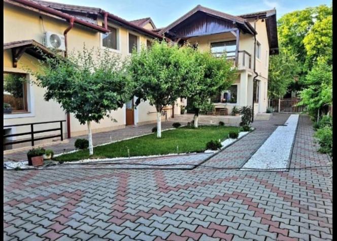 Отель La Cassa Тимишоара Экстерьер фото