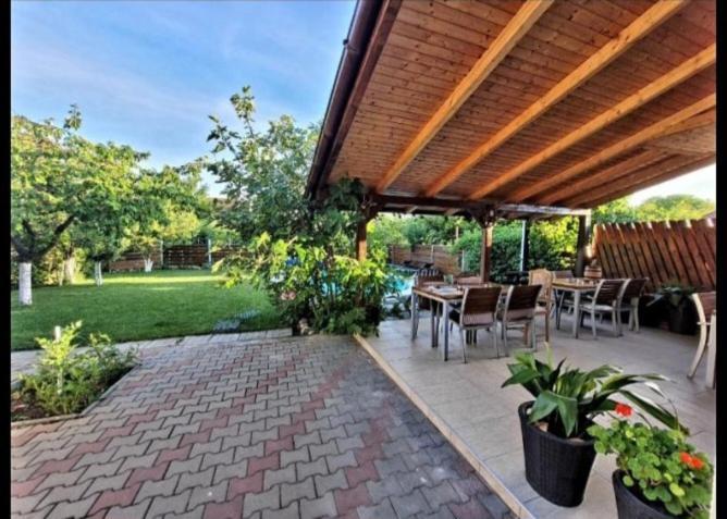 Отель La Cassa Тимишоара Экстерьер фото